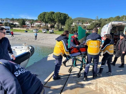 Balık&ccedil;ı teknesinde rahatsızlanan vatandaşa tıbbi tahliye