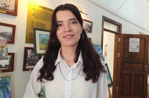 Balıkesir Burhaniye&rsquo;de kadınların yıl boyu yaptığı resimler g&ouml;r&uuml;c&uuml;ye &ccedil;ıktı
