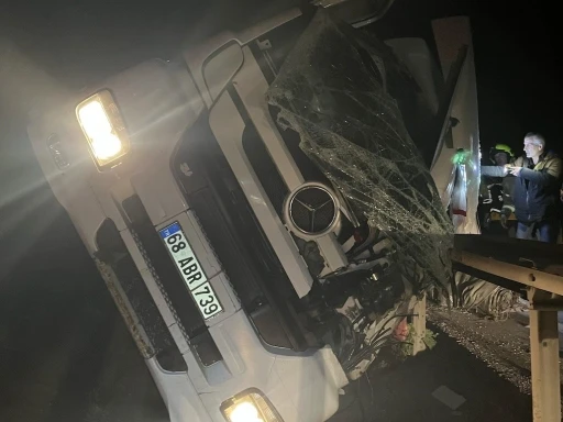 Balıkesir-Bursa yolunda tek taraflı kaza: 1 kişi hayatını kaybetti
