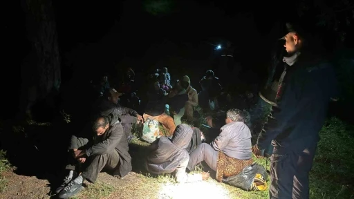 Balıkesir&rsquo;de 29 d&uuml;zensiz g&ouml;&ccedil;men yakalandı
