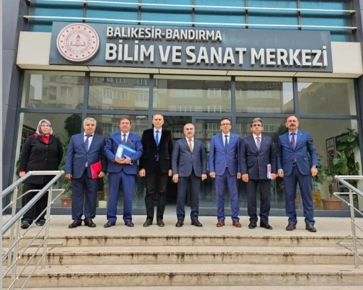 Balıkesir’de eğitim yatırımları ve planlamalar masaya yatırıldı
