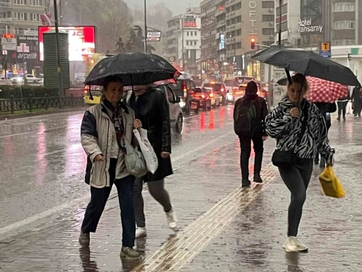 Balıkesir’de ekim yağışında 100 katlık artış
