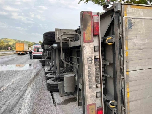 Balıkesir&rsquo;de tır kazası: 1 yaralı

