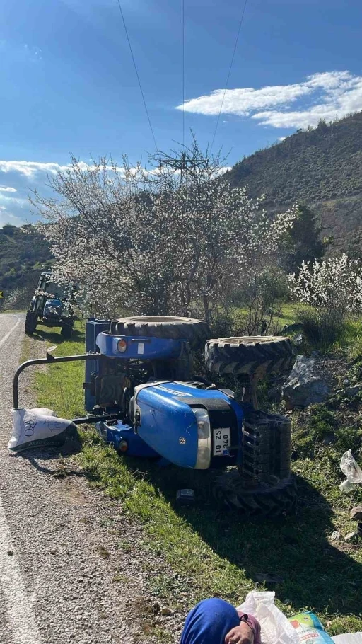 Balıkesir&rsquo;de trakt&ouml;r devrildi: 1 &ouml;l&uuml;
