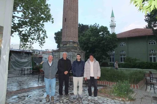 Balıkesir&rsquo;de yalnız minare mahallenin simgesi oldu
