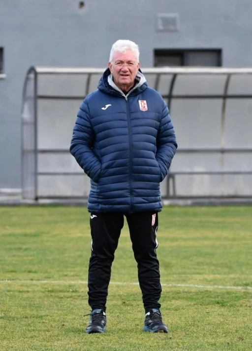 Balıkesirspor’da İsmail Ertekin ile yollar ayrıldı
