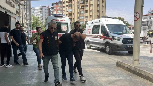 Balkondan ateş açıp belediye işçisini engelli bıraktı
