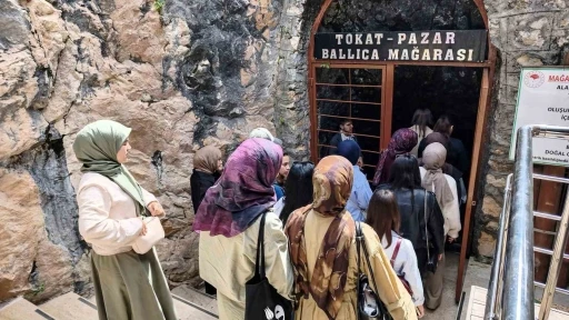 Ballıca Mağarası&rsquo;ndaki sarkıtlar mest ediyor
