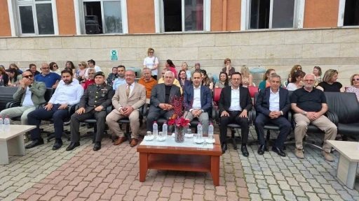 Bandırma&rsquo;da hayat boyu &ouml;ğrenme şenliği ve yılsonu sergisi a&ccedil;ıldı
