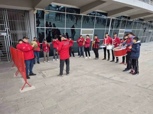 Bando EsEs&rsquo;in kurucuları, Espana Cani&rsquo;nin doğuş hikayesini anlattı
