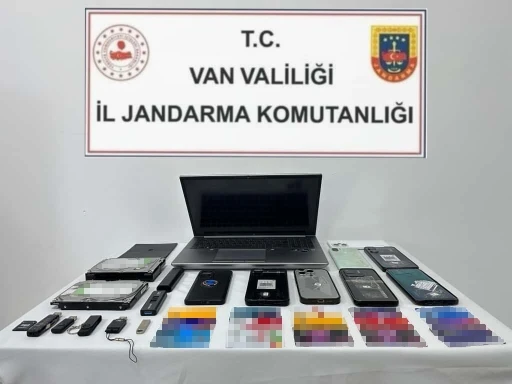 Banka hesaplarında 92 milyon TL işlem hacmi tespit edilen 9 şüpheli yakalandı
