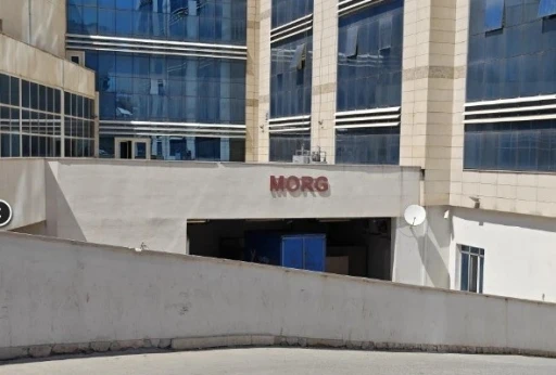 Baraj şantiyesinde &ccedil;alışan iş&ccedil;i yatağında &ouml;l&uuml; bulundu
