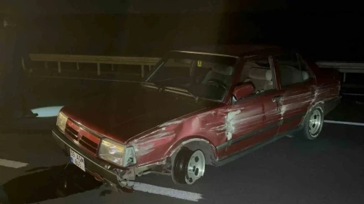 Bariyerlere çarpan otomobilin alkollü sürücüsü yaralandı
