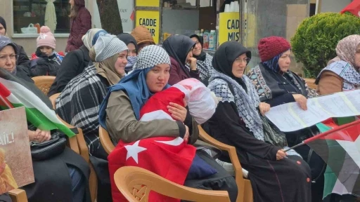 Bartın’da kanlı kefenle İsrail protestosu
