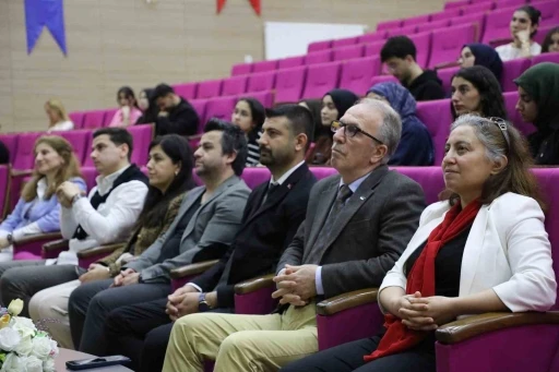 BARÜ’de öğretmenlik mesleğinin dünü ve bugünü konuşuldu
