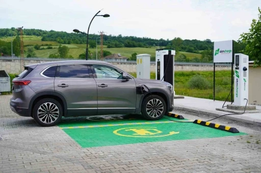 BAR&Uuml; elektrikli ara&ccedil; şarj istasyonu kullanıma a&ccedil;ıldı
