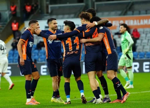 Başakşehir, bu sezon ikinci kez &uuml;st &uuml;ste kazandı
