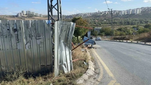 Başakşehir’de feci kaza: Bariyerden kopan demir şoförün bacağına ok gibi saplandı
