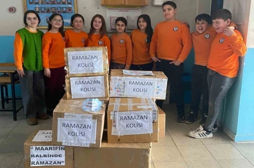 Baş&ccedil;ayır&rsquo;da minik y&uuml;reklerden Ramazan kolisi
