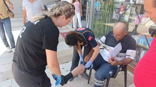 Başındaki kask sayesinde ölümden döndü hastaneye gitmeye güçlükle ikna edildi
