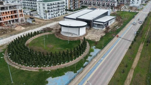 Başiskele&rsquo;de 15 Temmuz Bilim Merkezi inşaatı hızla y&uuml;kseliyor
