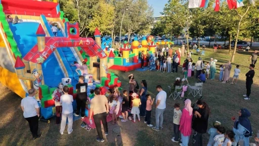 Başiskele Sahilinde &ccedil;ocuklara &ouml;zel yaz etkinlikleri d&uuml;zenlendi
