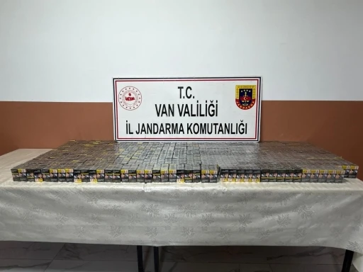 Başkale&rsquo;de bin 540 paket g&uuml;mr&uuml;k ka&ccedil;ağı sigara ele ge&ccedil;irildi
