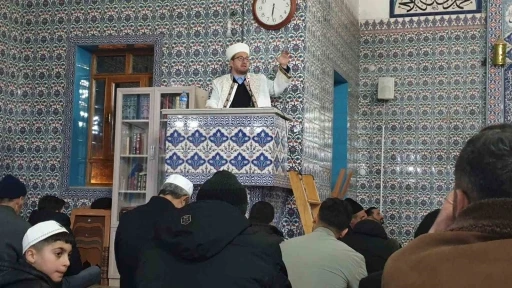 Başkale&rsquo;de Regaip Kandili dualarla idrak edildi
