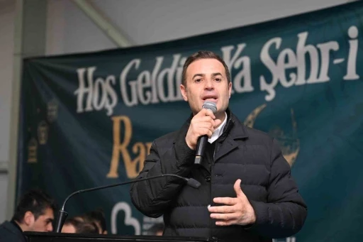 Başkan Ahmet Akın, Kepsutlularla iftar yaptı
