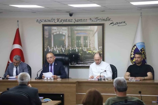 Başkan Akın: &quot;Bu ekonomik şartlarda yapılabilecek maksimum hizmeti yapıyoruz&quot;
