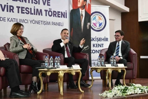 Başkan Akın: "Kent konseyleri, demokrasinin yereldeki en g&uuml;&ccedil;l&uuml; temsilidir"
