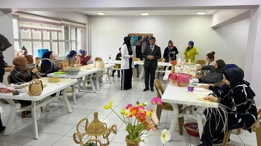 Başkan Aksun, ERMEK kurslarında incelemelerde bulundu
