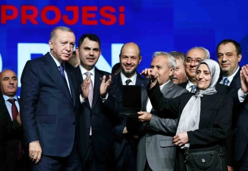 Başkan Albayrak, ’Ev Sahibi Türkiye Yüzyılın Konut Projesi’ programına katıldı