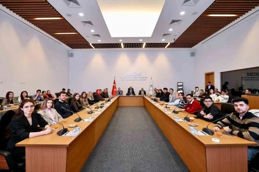 Başkan Alemdar ‘’Sakarya’yı geleceğin model şehirlerinden biri haline taşımak için gayretle çalışıyoruz&quot;
