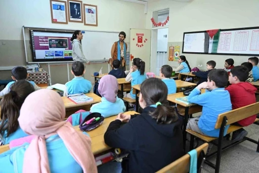 Başkan Altay: "31 il&ccedil;ede 165 bin &ouml;ğrencimize tasarruf ve milli teknoloji hamlesi bilinci kazandırıyoruz"
