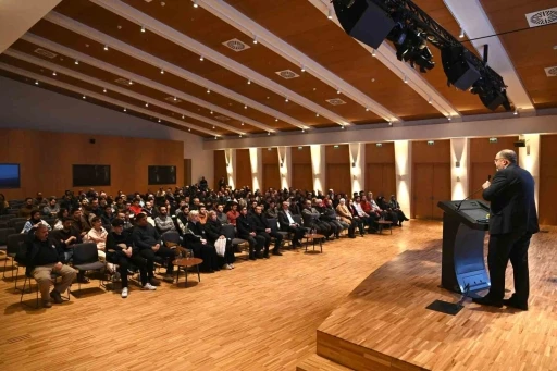 Başkan Altay: "Konya Okulu&rsquo;nda s&uuml;reklilik arz eden ilim geleneği yeniden ihya ediliyor"
