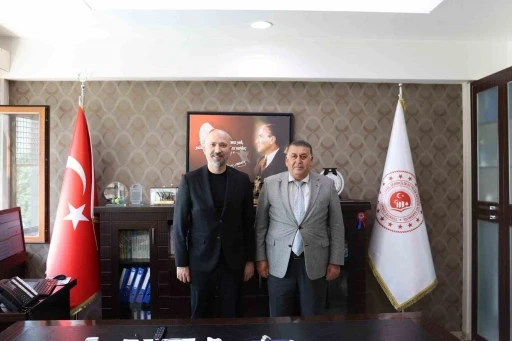 Başkan Arıkan, &Ccedil;evre ve Şehircilik İl M&uuml;d&uuml;r&uuml; Ergin ile bir araya geldi
