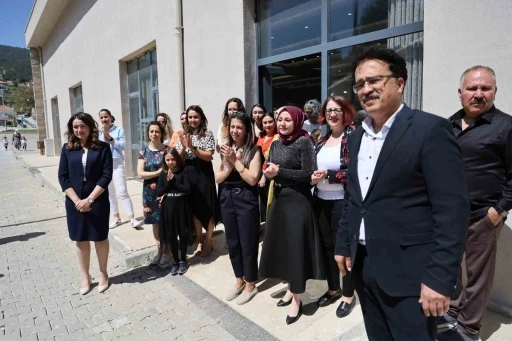 Başkan Arslan&rsquo;dan Anneler G&uuml;n&uuml;&rsquo;nde anlamlı ziyaret
