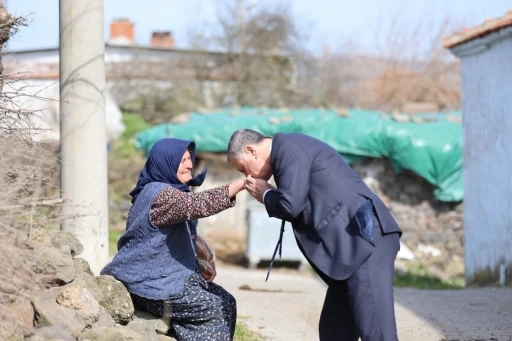 Başkan Balaban Yuntdağı&rsquo;nda vatandaşlarla bayramlaştı
