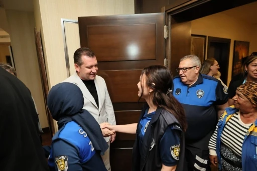 Başkan Balcıoğlu, belediye personeliyle bayramlaştı
