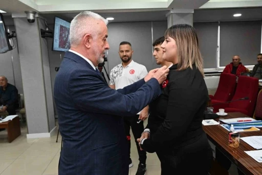 Başkan Başdeğirmen, başarılı sporcuları ödüllendirdi
