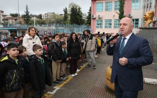 Başkan Bıyık’tan öğrencilere: &quot;En büyük ilham kaynağımızsınız&quot;
