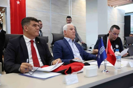 Başkan Bozbey; &quot;Bursalıların da çalışma arkadaşlarımızın da haklarını koruyoruz&quot;
