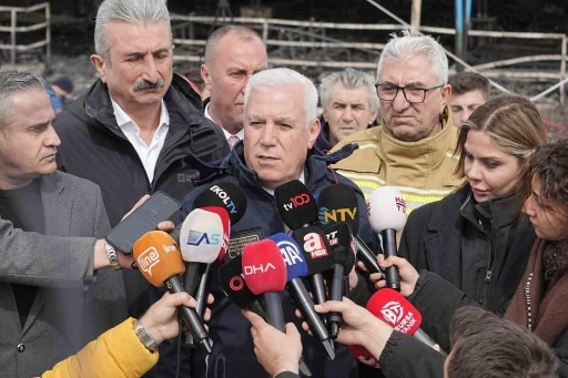 Başkan Bozbey, yanan otel bölgesinde incelemede bulundu

