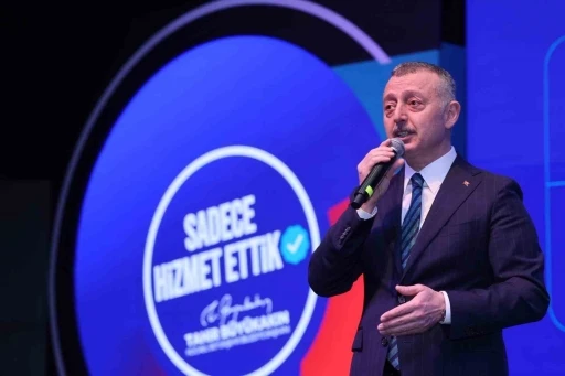 Başkan B&uuml;y&uuml;kakın&rsquo;dan "G&ouml;lge etmeyin" &ccedil;ıkışı
