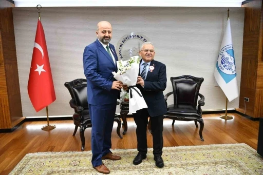 Başkan B&uuml;y&uuml;kkılı&ccedil;&rsquo;a 37. Vergi Haftası ziyareti
