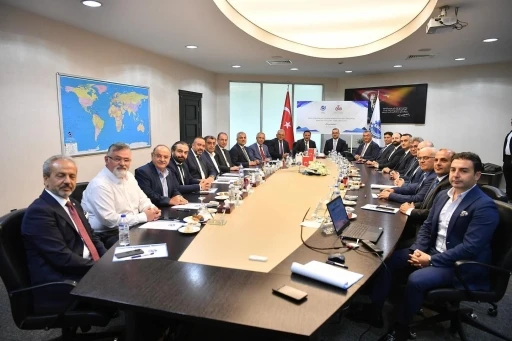 Başkan Büyükkılıç, iş dünyasıyla bir araya geldi
