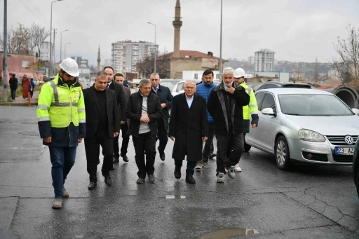 Başkan B&uuml;y&uuml;kkılı&ccedil;; Kartal Kavşağı altyapı &ccedil;alışmalarını inceledi
