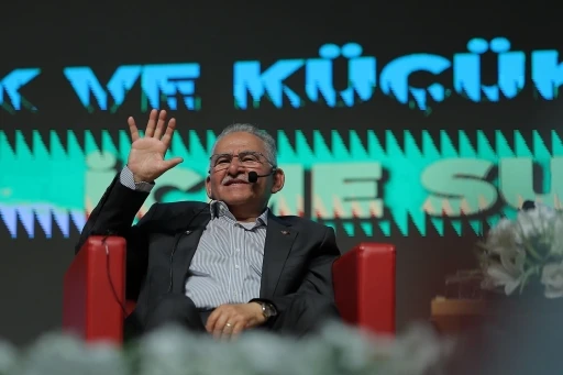 Başkan B&uuml;y&uuml;kkılı&ccedil;, Kayseri &Uuml;niversitesi&rsquo;nde gen&ccedil;lerle buluştu
