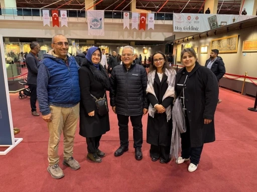 Başkan B&uuml;y&uuml;kkılı&ccedil;, Kutsal Emanetler Sergisi&rsquo;nde Kayserililerle bir araya geldi
